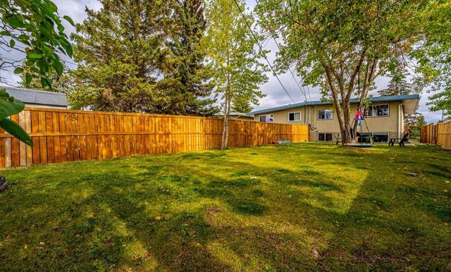 3768 36 Avenue Sw, Home with 4 bedrooms, 2 bathrooms and 2 parking in Calgary AB | Image 33