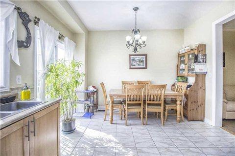 9738 Mclaughlin Rd N, House attached with 3 bedrooms, 3 bathrooms and 1 parking in Brampton ON | Image 7