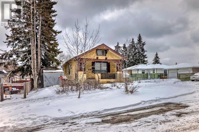 2136 18 Street Sw, House detached with 4 bedrooms, 2 bathrooms and 2 parking in Calgary AB | Image 39