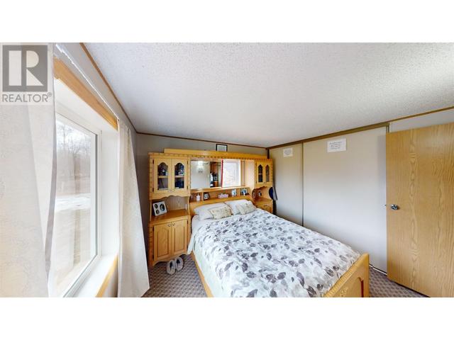 13610 Wolsey Subdiv, House other with 5 bedrooms, 3 bathrooms and null parking in Peace River B BC | Image 11