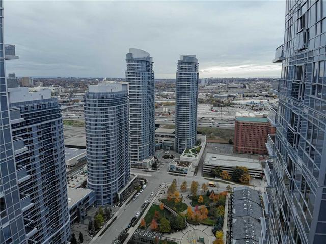 1726 - 135 Village Green Sq, Condo with 1 bedrooms, 1 bathrooms and 1 parking in Toronto ON | Image 1
