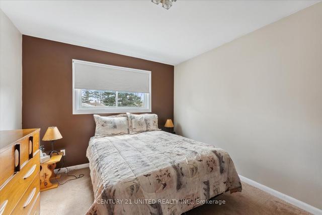 1194 Milburn St, House detached with 3 bedrooms, 2 bathrooms and 3 parking in Peterborough ON | Image 7