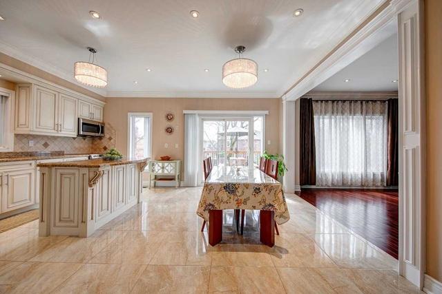 172 Stave Cres, House detached with 4 bedrooms, 4 bathrooms and 6 parking in Richmond Hill ON | Image 4