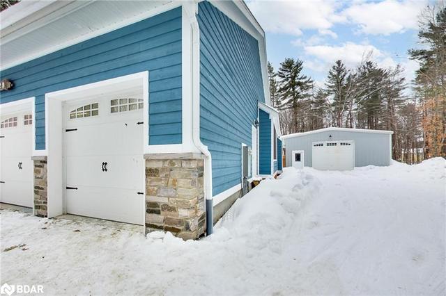 1029 Picard Lane, House detached with 3 bedrooms, 2 bathrooms and null parking in Gravenhurst ON | Image 37