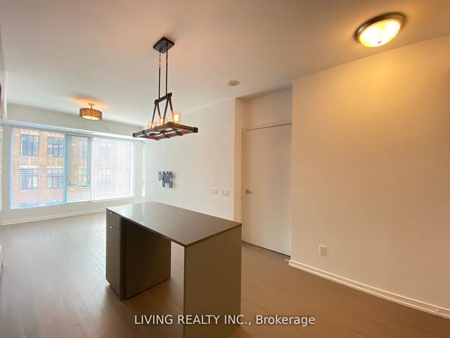 910 - 101 Peter St, Condo with 1 bedrooms, 1 bathrooms and 0 parking in Toronto ON | Image 16