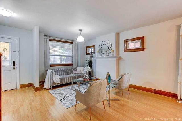 464 Milverton Blvd, House semidetached with 3 bedrooms, 2 bathrooms and 4 parking in Toronto ON | Image 12