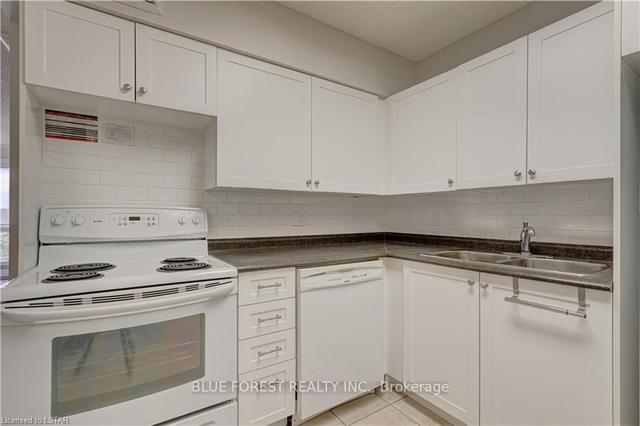 416 - 15 Jacksway Cres, Townhouse with 3 bedrooms, 2 bathrooms and 1 parking in London ON | Image 16