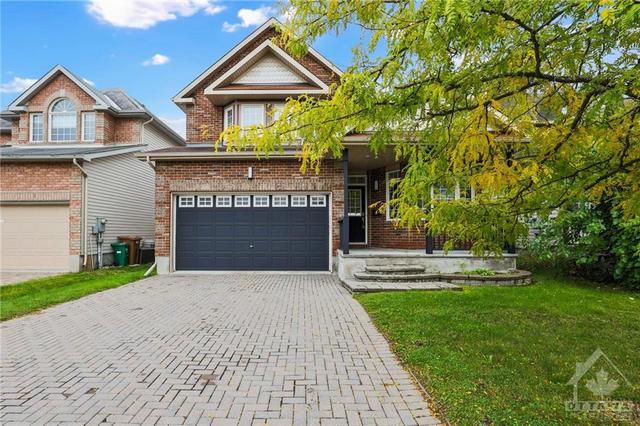 124 Mosswood Court, House detached with 5 bedrooms, 5 bathrooms and 4 parking in Ottawa ON | Image 1