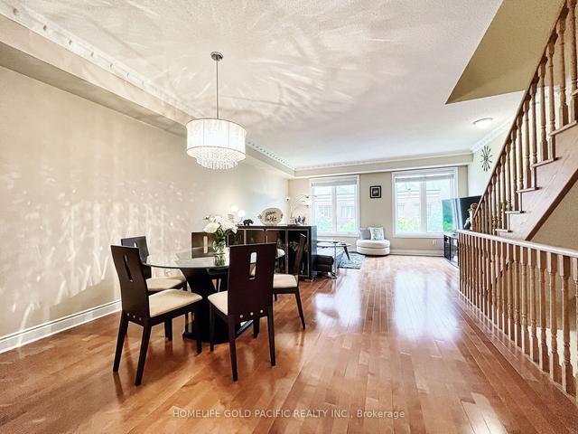 24 Galleria Pkwy, Townhouse with 3 bedrooms, 3 bathrooms and 2 parking in Markham ON | Image 11