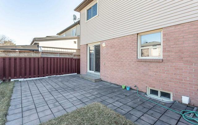 12 Finchgate Blvd, House detached with 3 bedrooms, 2 bathrooms and 3 parking in Brampton ON | Image 31