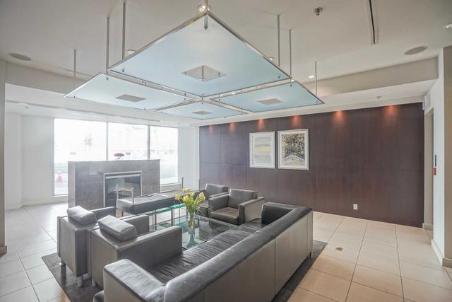 2205 - 36 Lee Centre Dr, Condo with 1 bedrooms, 1 bathrooms and 1 parking in Toronto ON | Image 5
