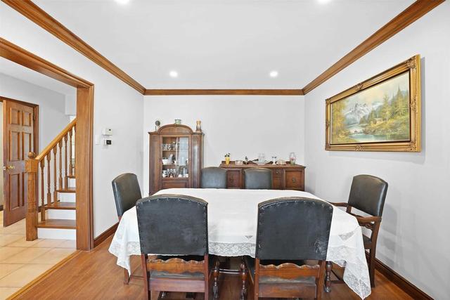 667 Oxford St, House detached with 4 bedrooms, 3 bathrooms and 10 parking in Toronto ON | Image 34