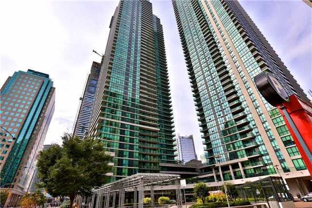 408 - 33 Bay St, Condo with 1 bedrooms, 1 bathrooms and 1 parking in Toronto ON | Image 1