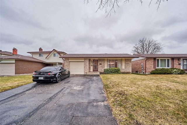 460 Tweedsmuir St, House detached with 3 bedrooms, 2 bathrooms and 5 parking in Oshawa ON | Image 29