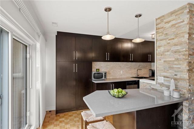 114 - 12 Corkstown Road, Condo with 2 bedrooms, 1 bathrooms and 2 parking in Ottawa ON | Image 10