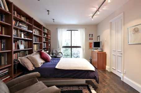 404 - 70 Rosehill Ave, Condo with 2 bedrooms, 3 bathrooms and 2 parking in Toronto ON | Image 8