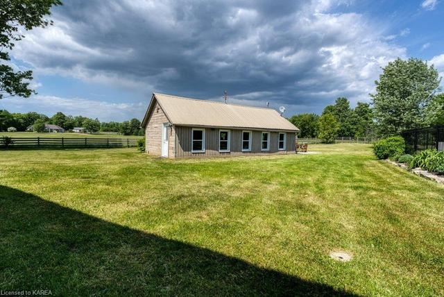 3480 Highway 38, House detached with 4 bedrooms, 2 bathrooms and 6 parking in South Frontenac ON | Image 36