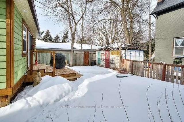 30 Samuel St, House detached with 3 bedrooms, 2 bathrooms and 3 parking in Kitchener ON | Image 9