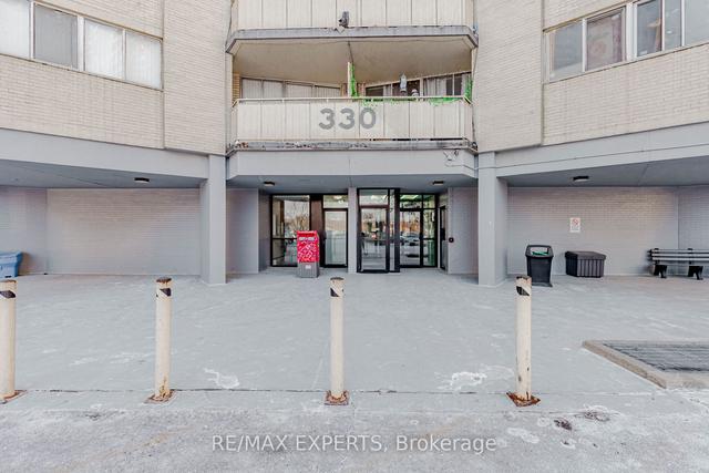 1902 - 330 Dixon Rd, Condo with 2 bedrooms, 1 bathrooms and 1 parking in Toronto ON | Image 12