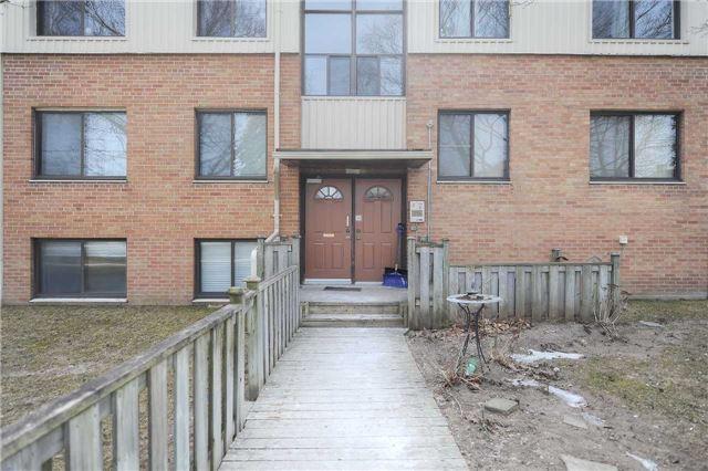 9 - 136 Scanlon Ave, Condo with 2 bedrooms, 1 bathrooms and 2 parking in Bradford West Gwillimbury ON | Image 3
