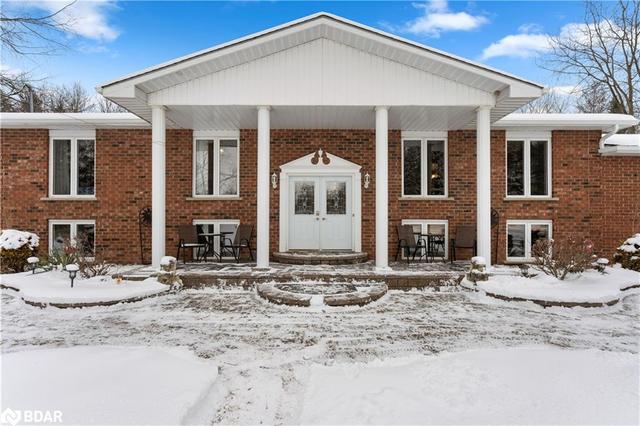 3413 3/4 Sunnidale Sideroad, House detached with 5 bedrooms, 3 bathrooms and 14 parking in Clearview ON | Image 4