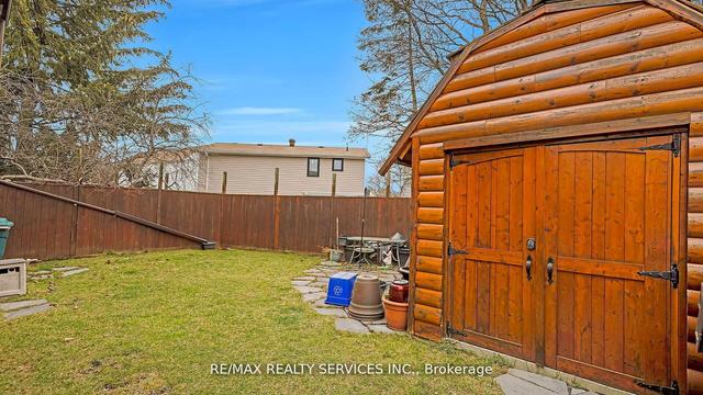 36 Hector Crt, House detached with 3 bedrooms, 2 bathrooms and 3 parking in Brampton ON | Image 25