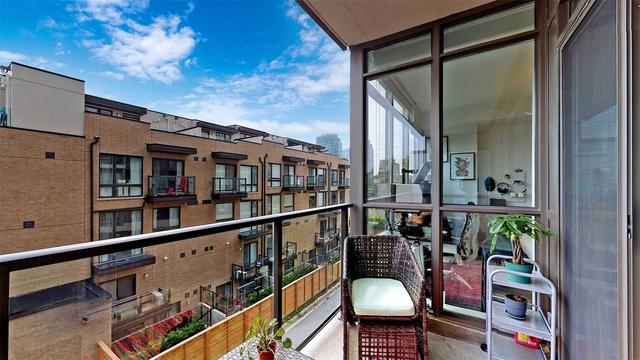 304 - 8 Fieldway Rd, Condo with 1 bedrooms, 1 bathrooms and 0 parking in Toronto ON | Image 4