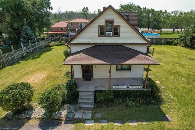 1687 Pound Avenue, House detached with 4 bedrooms, 2 bathrooms and 4 parking in Fort Erie ON | Image 1