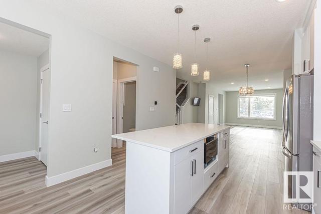 14736 87 Av Nw, House semidetached with 5 bedrooms, 3 bathrooms and null parking in Edmonton AB | Image 16
