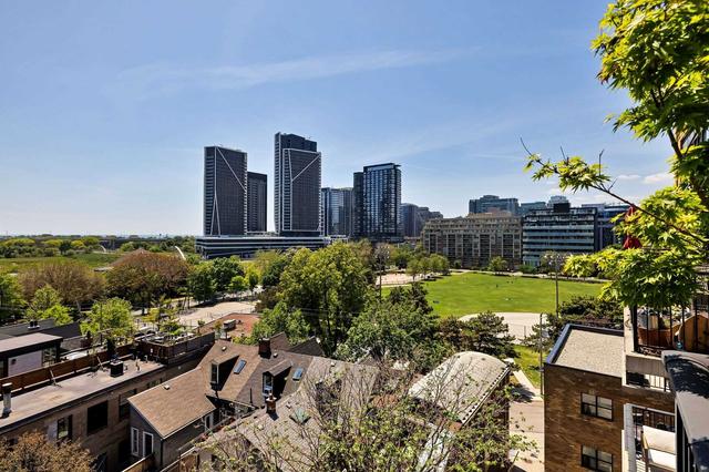 ph607 - 833 King St W, Condo with 2 bedrooms, 2 bathrooms and 2 parking in Toronto ON | Image 10