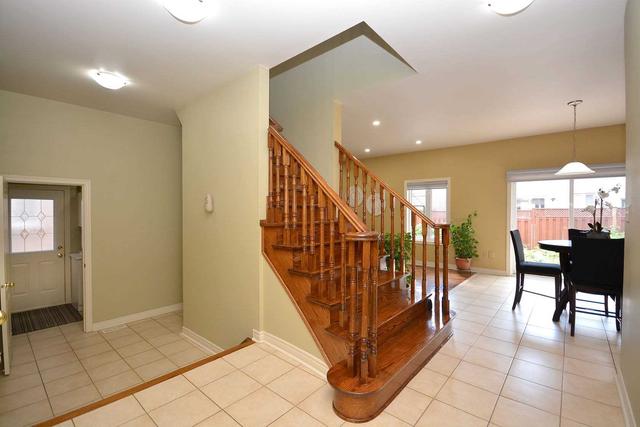 58 Citadel Cres, House detached with 4 bedrooms, 4 bathrooms and 6 parking in Brampton ON | Image 3