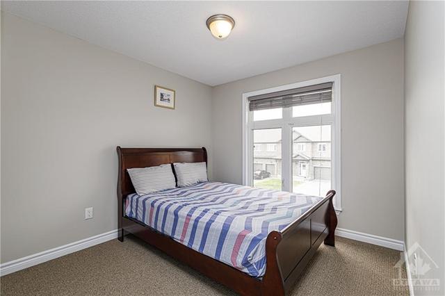 317 Livery Street, Townhouse with 3 bedrooms, 3 bathrooms and 3 parking in Ottawa ON | Image 24