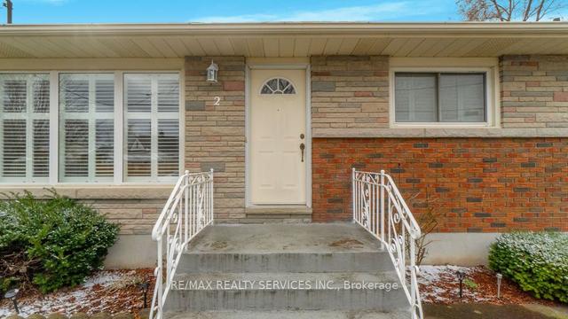 2 Anderson St, House detached with 3 bedrooms, 2 bathrooms and 5 parking in St. Catharines ON | Image 32