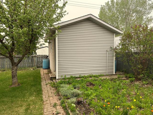 1413 22 Avenue, House detached with 3 bedrooms, 2 bathrooms and 3 parking in Didsbury AB | Image 40