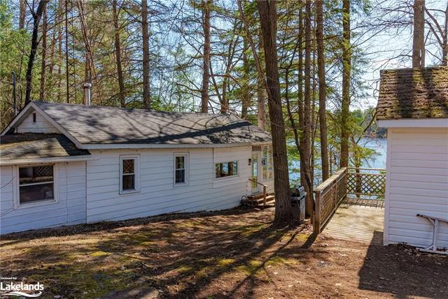 1038 Fitchett Lane, House detached with 3 bedrooms, 1 bathrooms and 3 parking in Gravenhurst ON | Image 10
