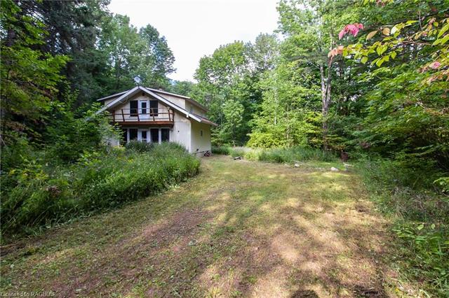 557381 4 Concession S, House detached with 4 bedrooms, 2 bathrooms and 5 parking in Meaford ON | Image 32