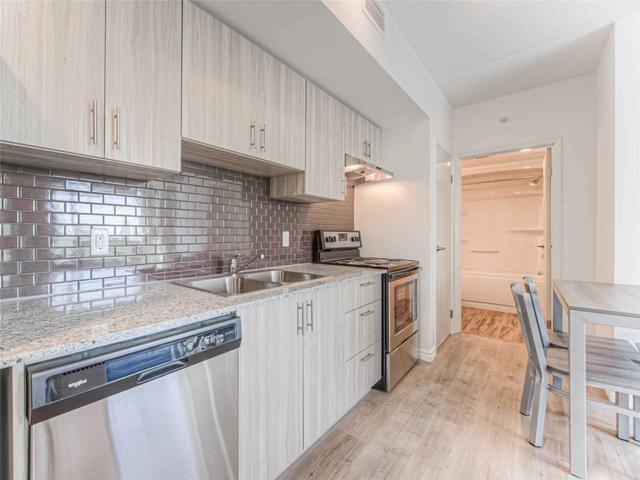 f401 - 275 Larch St, Condo with 1 bedrooms, 1 bathrooms and 0 parking in Waterloo ON | Image 2