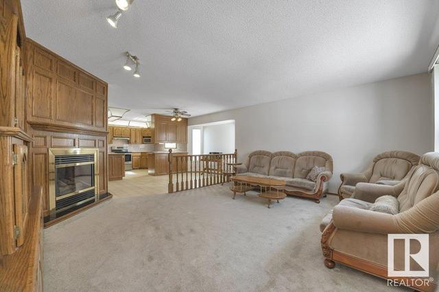 8946 154 St Nw, House detached with 4 bedrooms, 3 bathrooms and 6 parking in Edmonton AB | Image 16