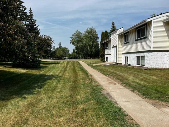 27 - 11 Stanton Street, Condo with 2 bedrooms, 1 bathrooms and 1 parking in Red Deer AB | Image 12