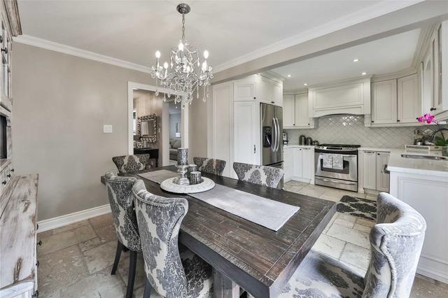 886 Millworks Cres W, House attached with 3 bedrooms, 4 bathrooms and 4 parking in Mississauga ON | Image 19