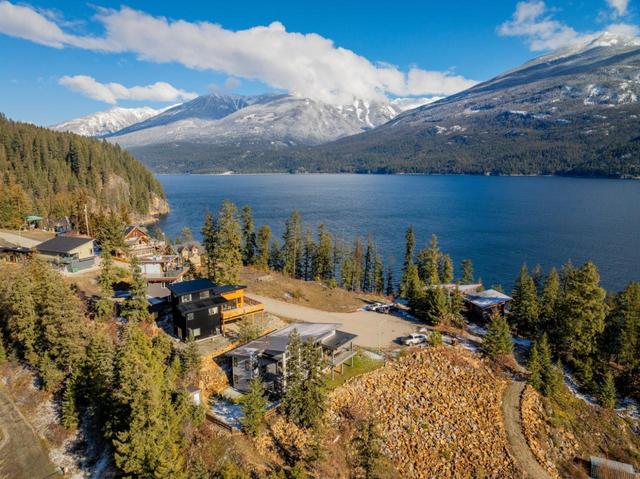 575 Larch Drive, House detached with 4 bedrooms, 3 bathrooms and 4 parking in Kaslo BC | Image 21
