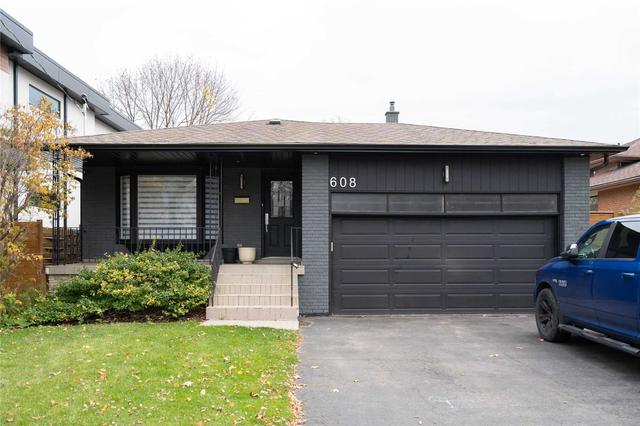 upper - 608 Curzon Ave, House detached with 3 bedrooms, 2 bathrooms and 2 parking in Mississauga ON | Card Image