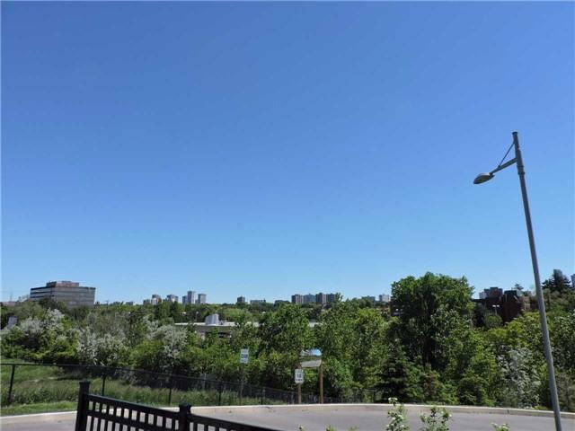 Th 12 - 33 Singer Crt, Townhouse with 2 bedrooms, 3 bathrooms and 1 parking in Toronto ON | Image 13