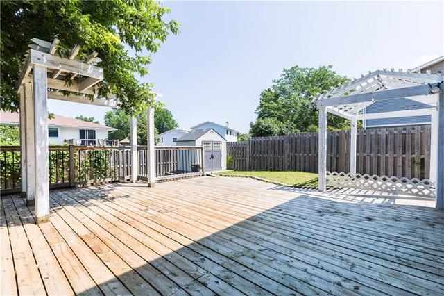 27 St. Hilda's Court, House semidetached with 4 bedrooms, 2 bathrooms and 3 parking in St. Catharines ON | Image 13