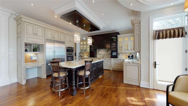 59 Lorraine Dr, House detached with 5 bedrooms, 7 bathrooms and 6 parking in Toronto ON | Image 35