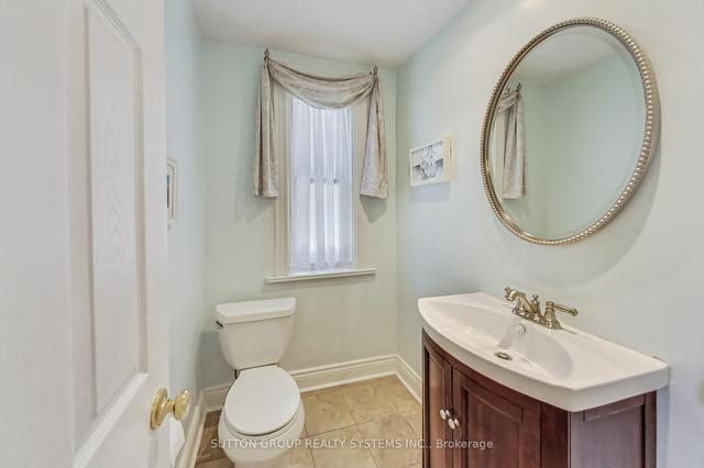 54 Fern Ave, House detached with 4 bedrooms, 3 bathrooms and 2 parking in Toronto ON | Image 5
