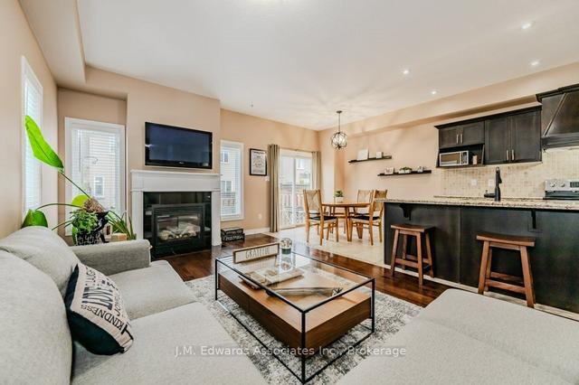 24 Forest Valley Cres, Townhouse with 3 bedrooms, 3 bathrooms and 2 parking in Hamilton ON | Image 36