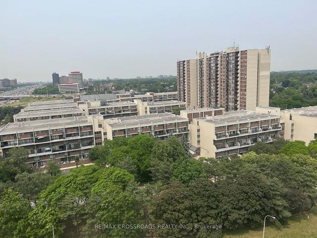 1309 - 1 Valhalla Inn Rd N, Condo with 2 bedrooms, 2 bathrooms and 1 parking in Toronto ON | Image 13