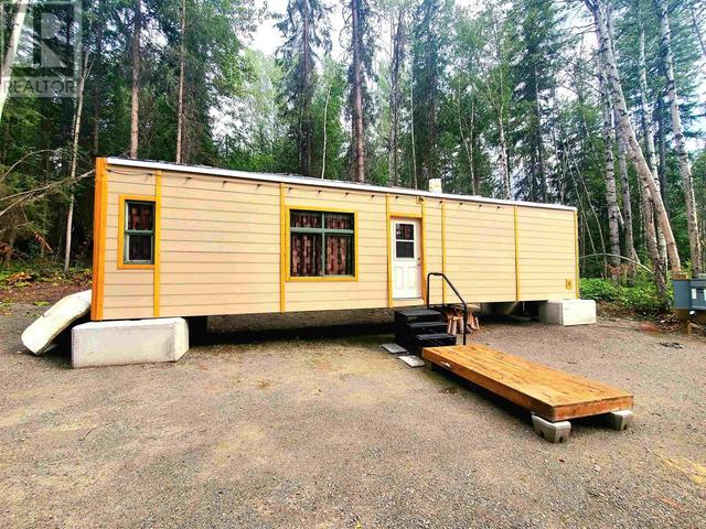 2720 Eagle Creek Road, Home with 1 bedrooms, 1 bathrooms and null parking in Cariboo H BC | Image 1