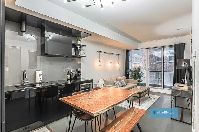 807 - 70 Temperance St, Townhouse with 1 bedrooms, 1 bathrooms and 0 parking in Toronto ON | Image 25